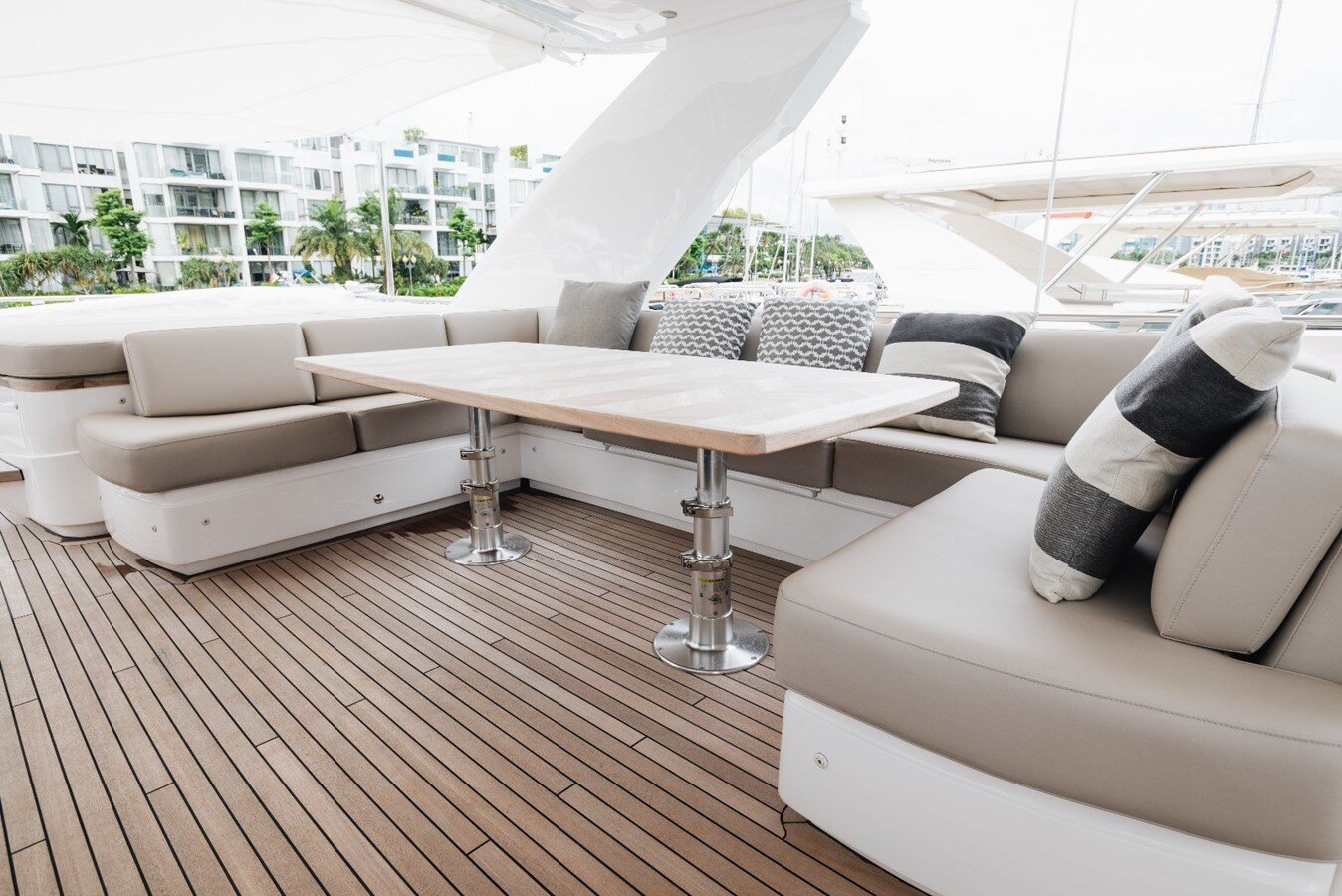 2018-princess-yachts-88-3db905