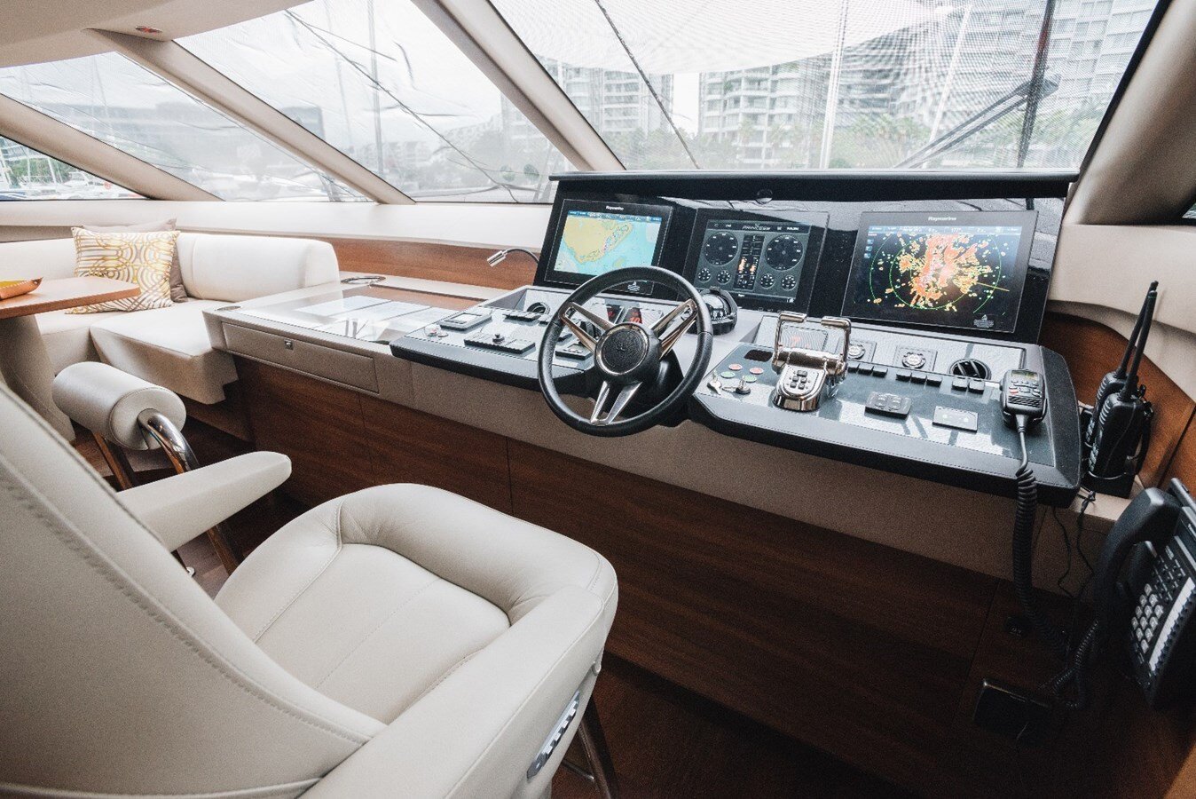 2018-princess-yachts-88-3db905