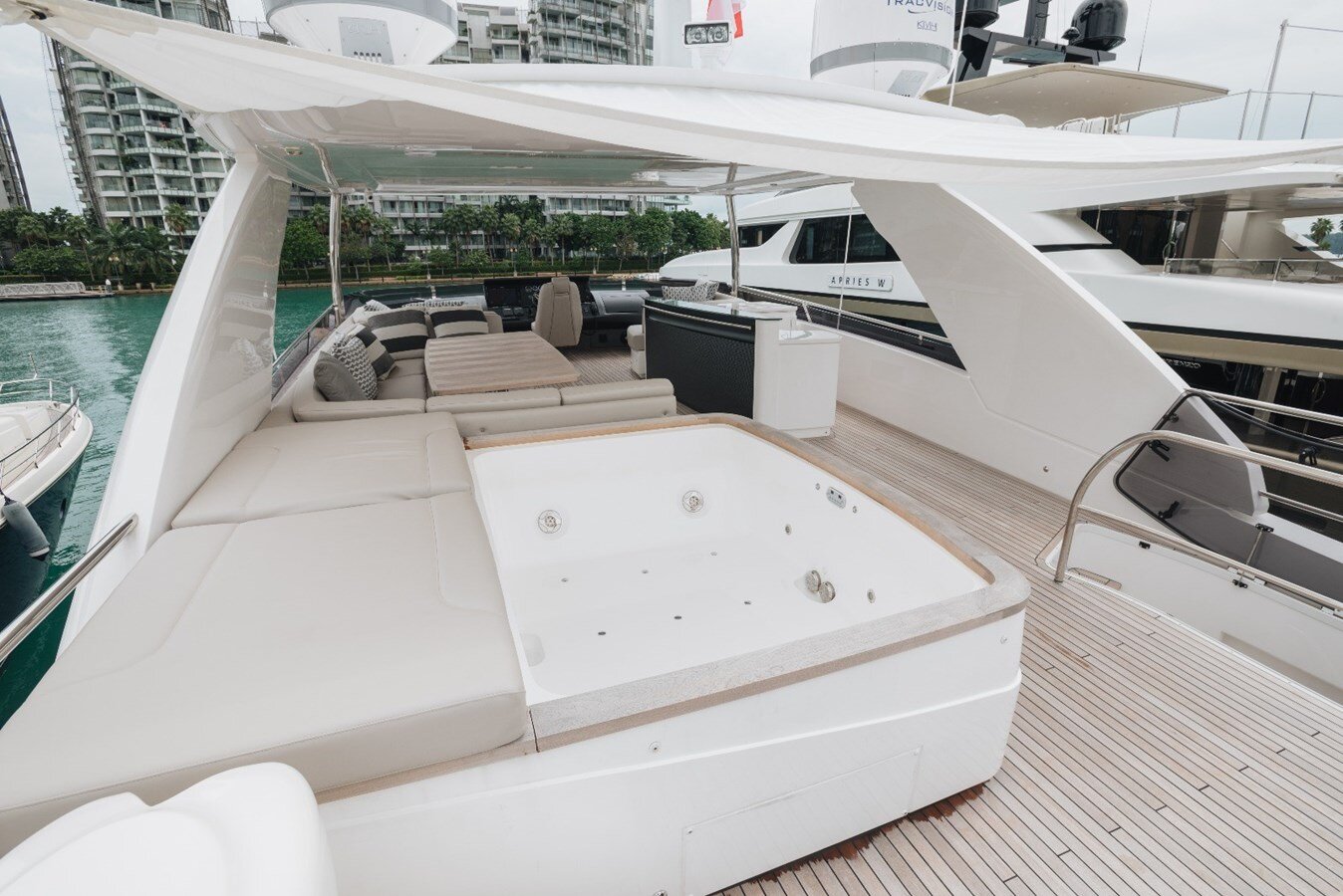 2018-princess-yachts-88-3db905