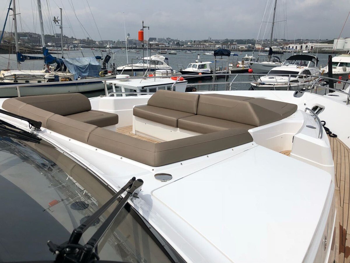 2018-princess-yachts-88-dcd623