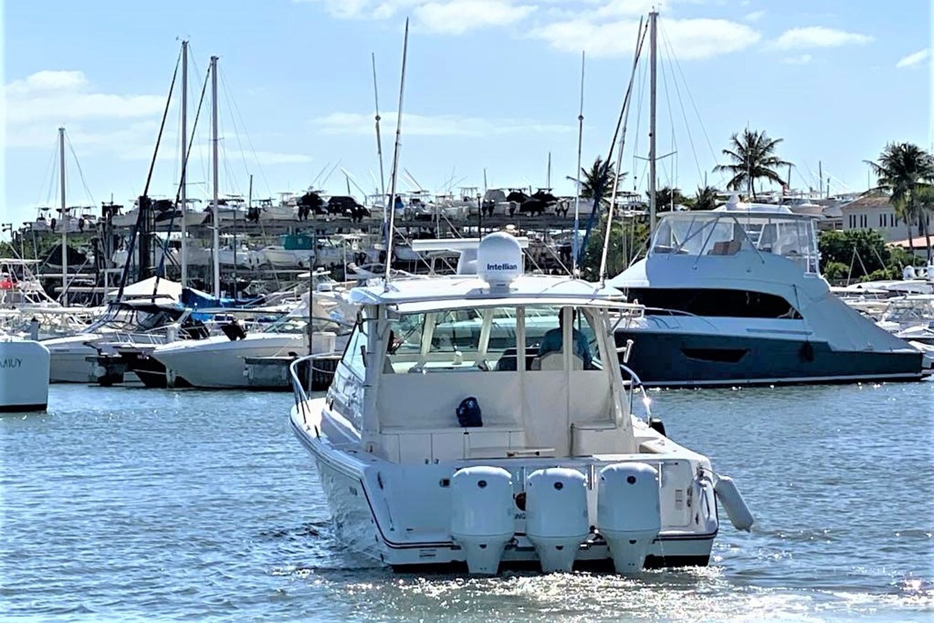 2018-pursuit-boats-39-3066d7