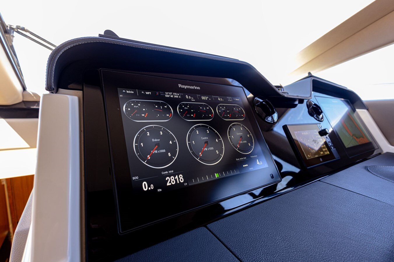 2018-sea-ray-58-10-f713d7