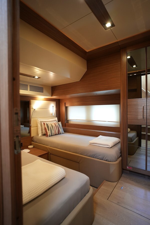 2018-sirena-63-1-b56e6e