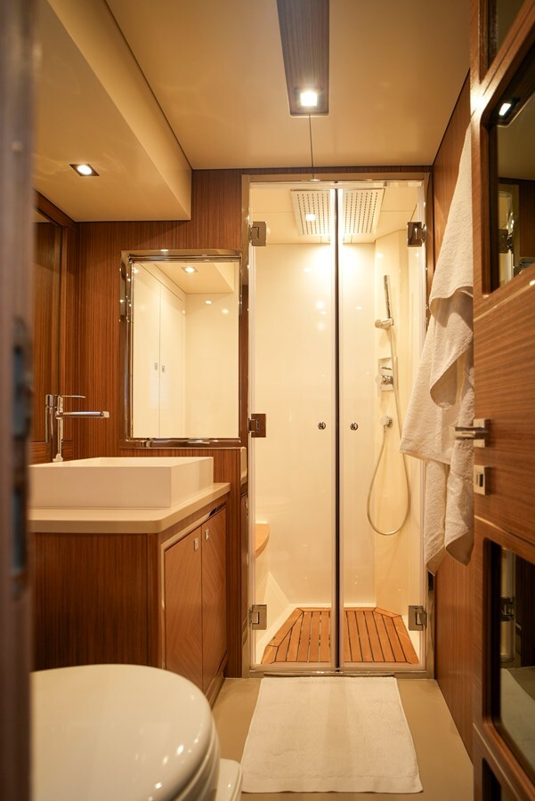 2018-sirena-63-1-b56e6e