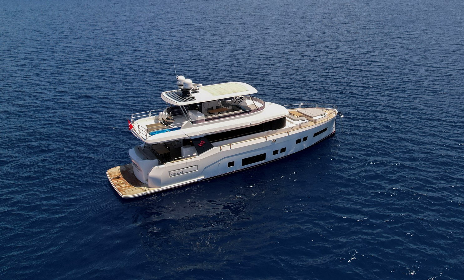 2018-sirena-63-1-b56e6e