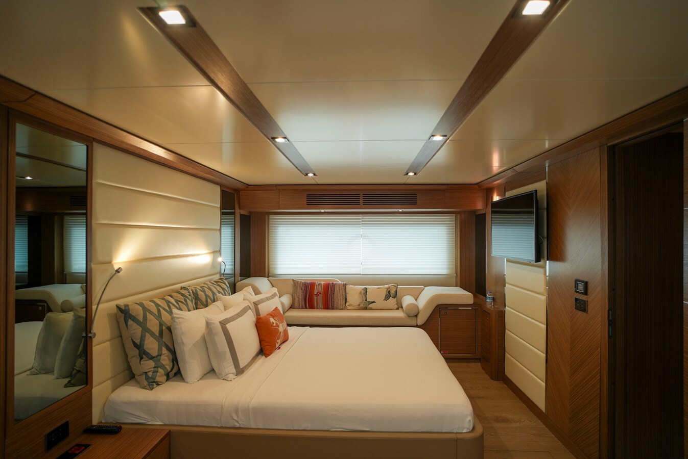 2018-sirena-63-1-b56e6e