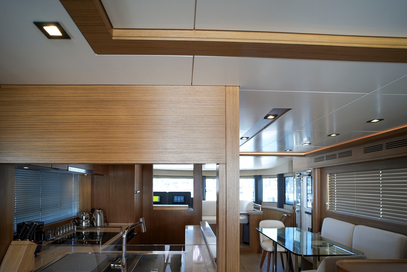 2018-sirena-63-1-b56e6e