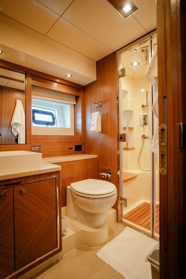 2018-sirena-63-1-b56e6e