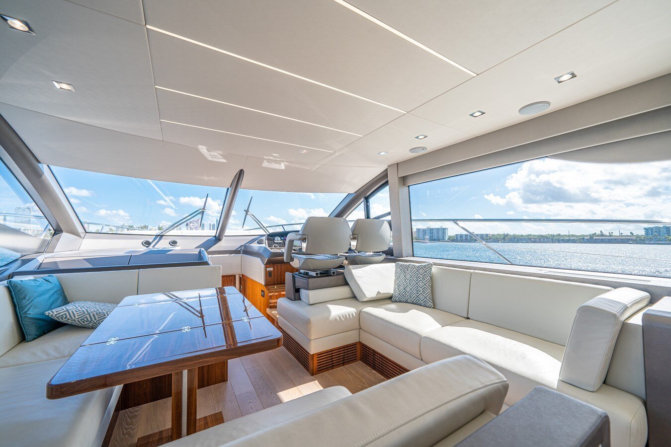 2018-sunseeker-52-81c136