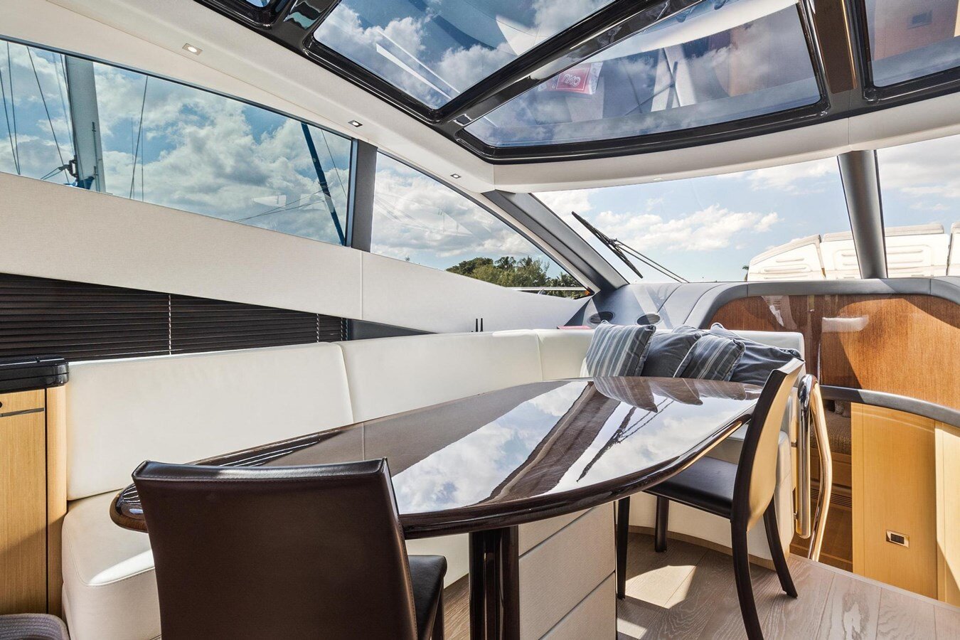 2018-sunseeker-68-2b7a27