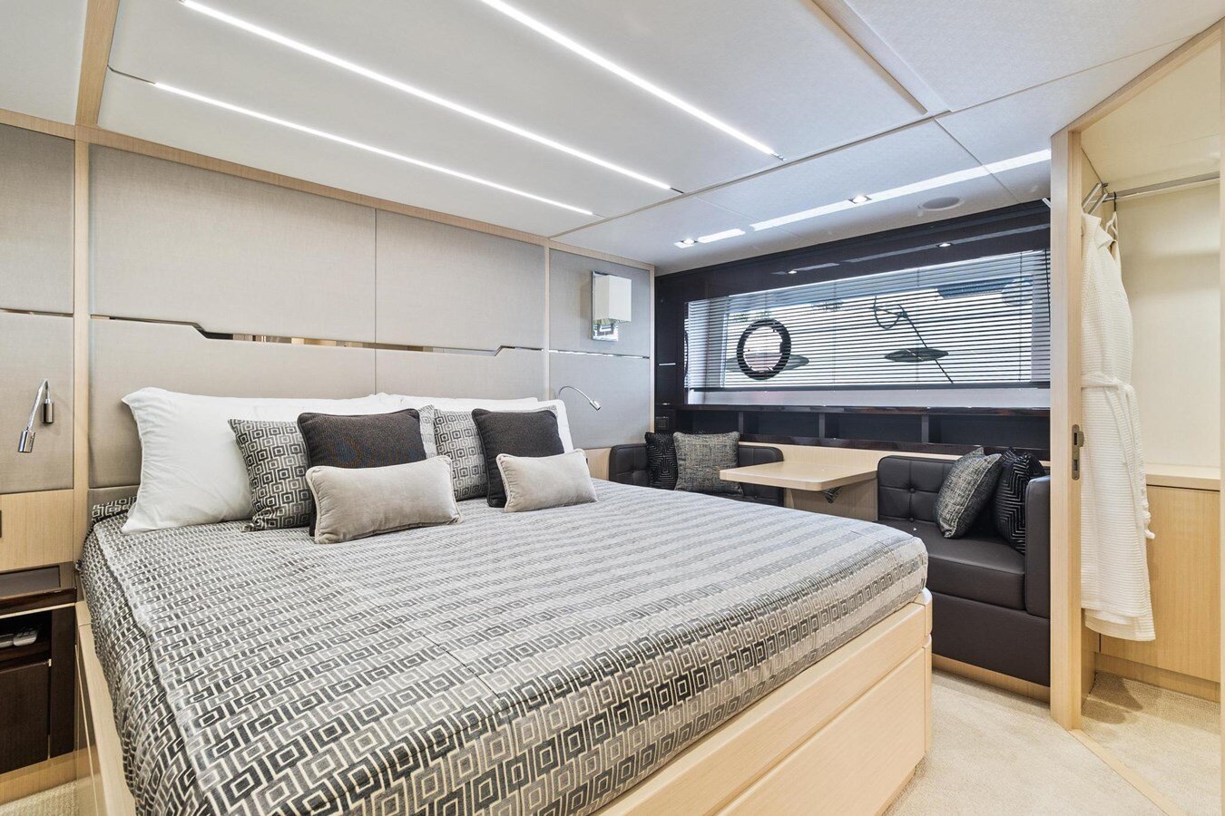 2018-sunseeker-68-2b7a27