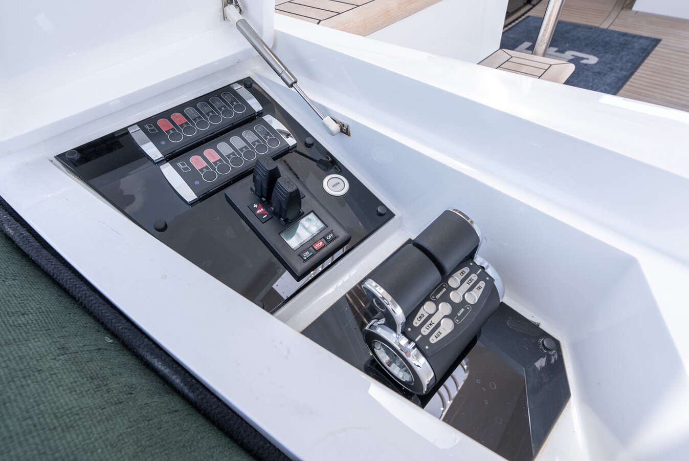 2018-sunseeker-86-2614ce