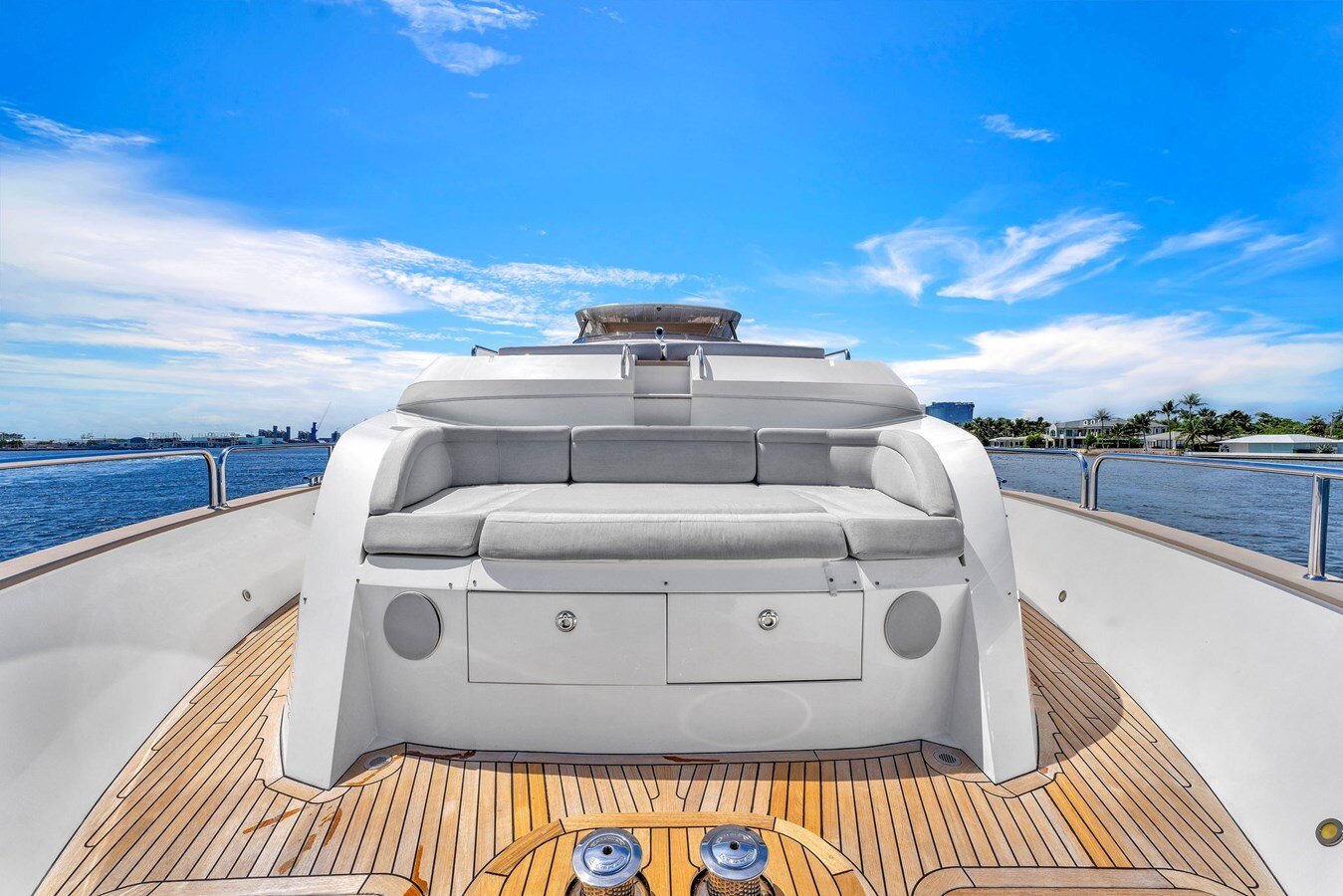 2018-sunseeker-92-7d3054