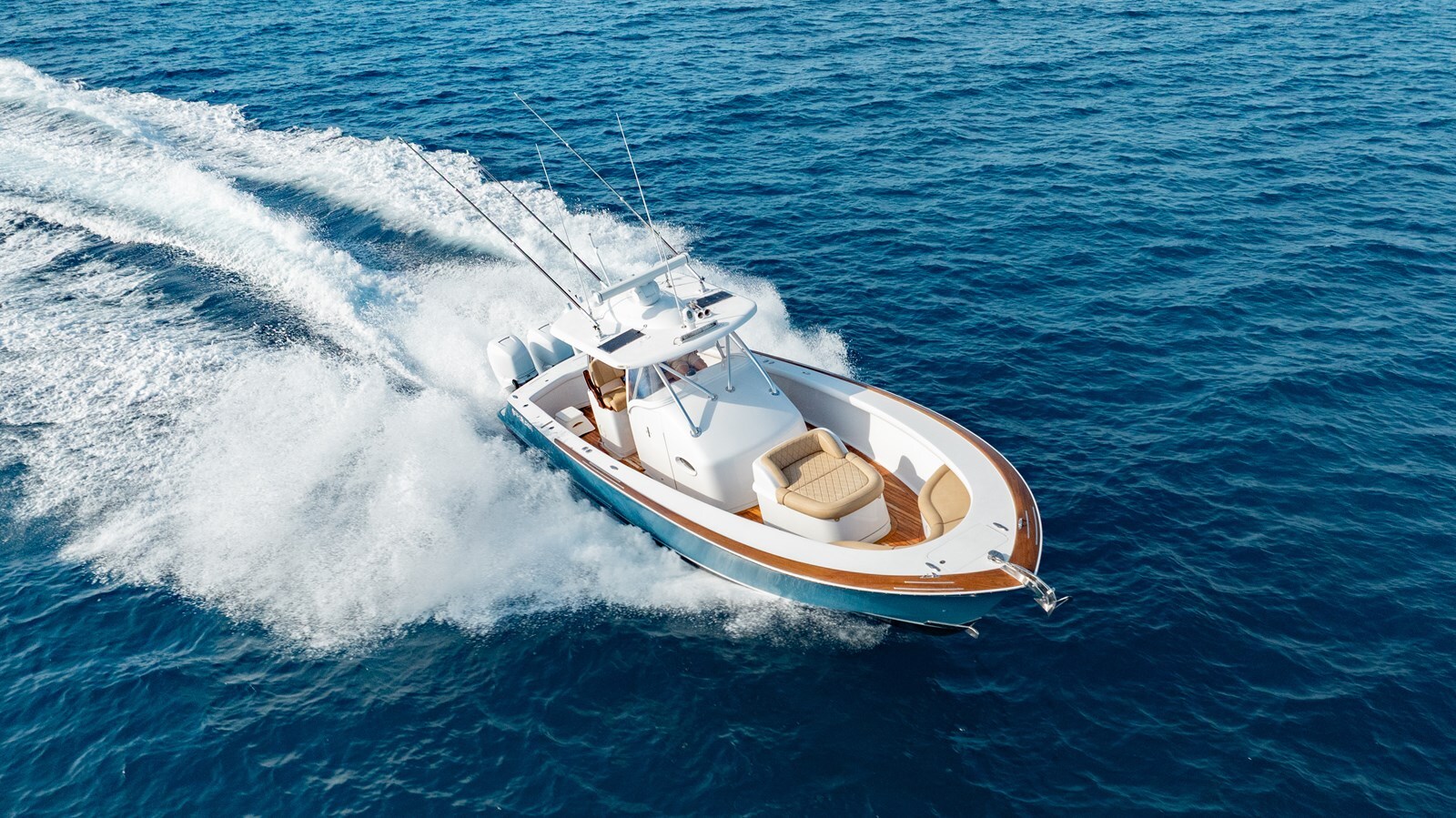 2018-winter-custom-yachts-37-5e8ed8