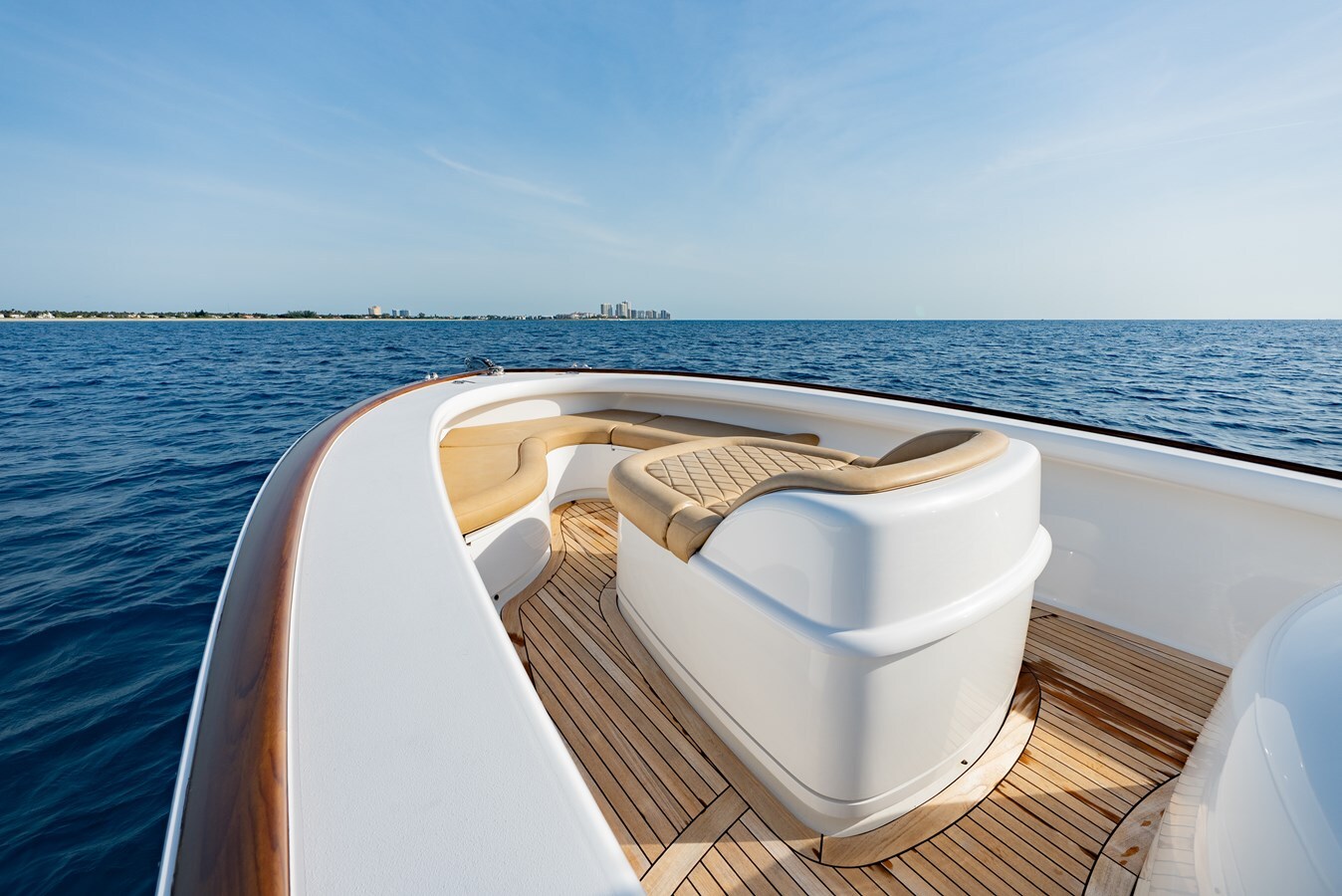 2018-winter-custom-yachts-37-5e8ed8