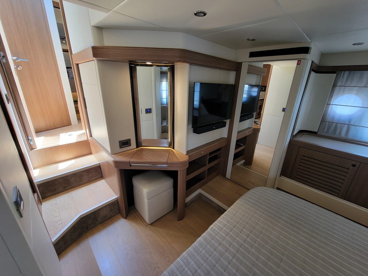 2019-absolute-50-555460