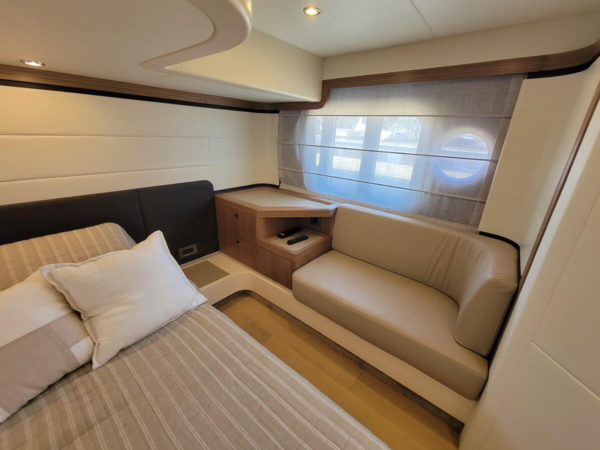 2019-absolute-50-555460