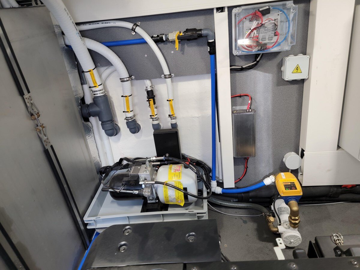 2019-absolute-50-555460