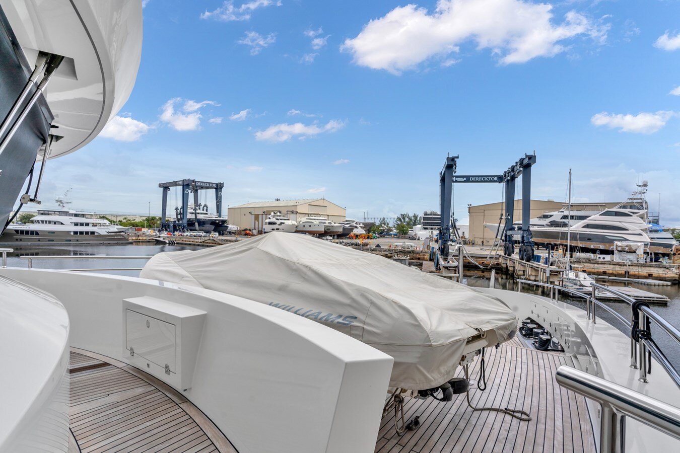 2019-ava-yachts-110-3-8fe228