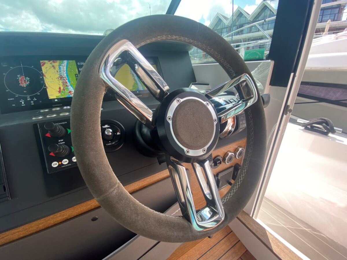 2019-axopar-39-c58b20