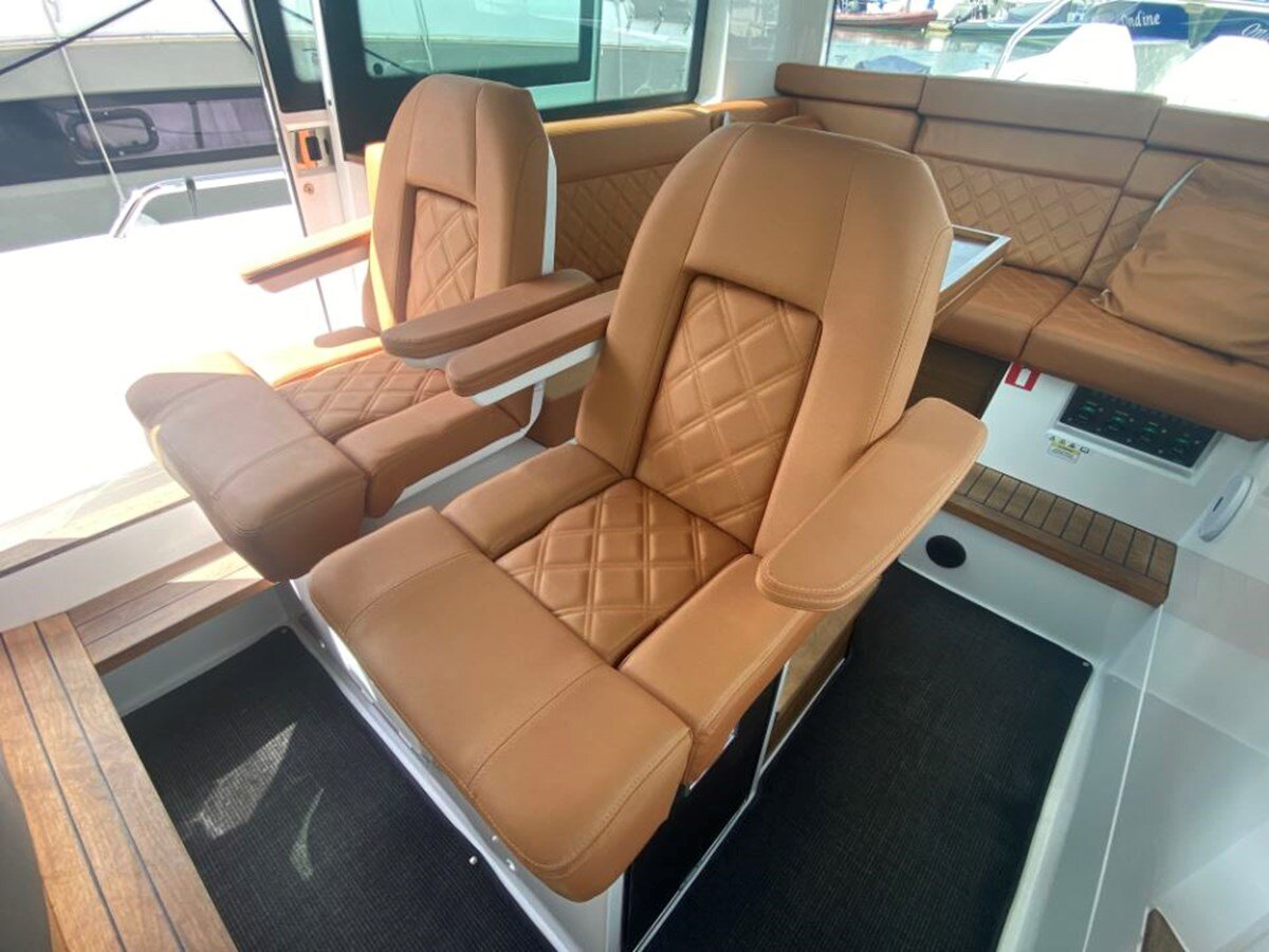 2019-axopar-39-c58b20