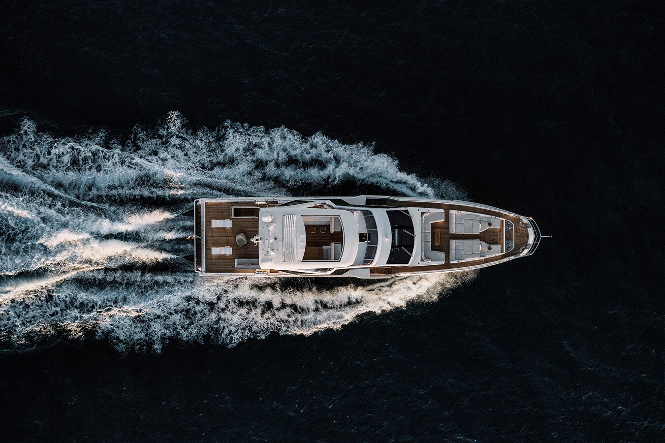 2019-azimut-yachts-105-fd9887