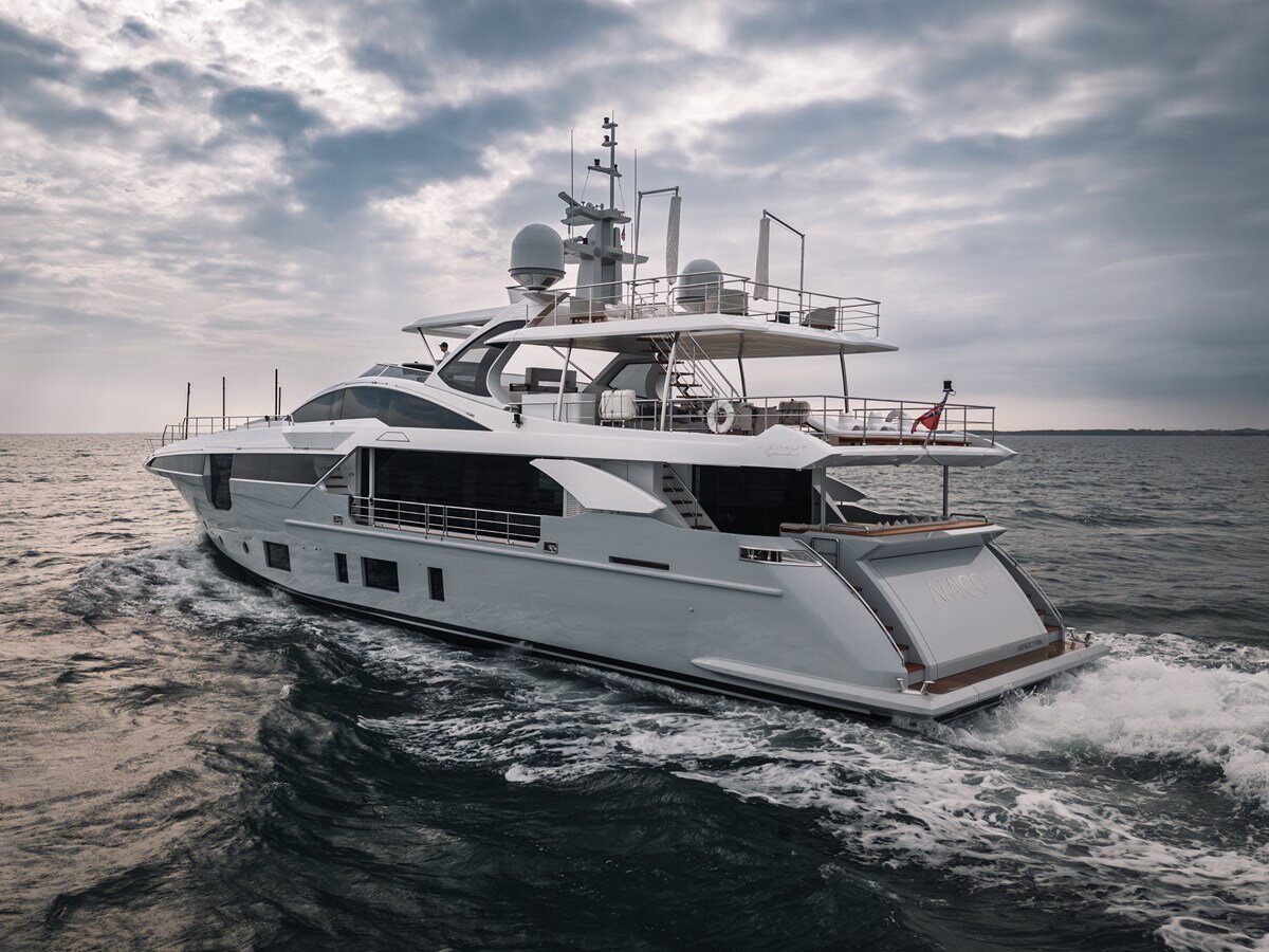 2019-azimut-yachts-114-10-977af2