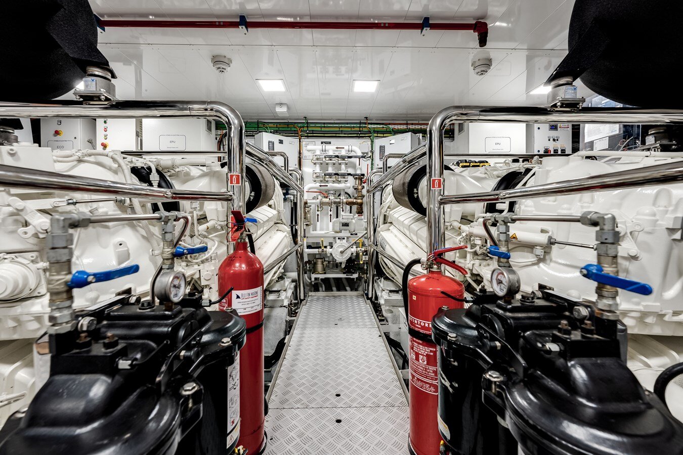 2019-azimut-yachts-114-10-977af2