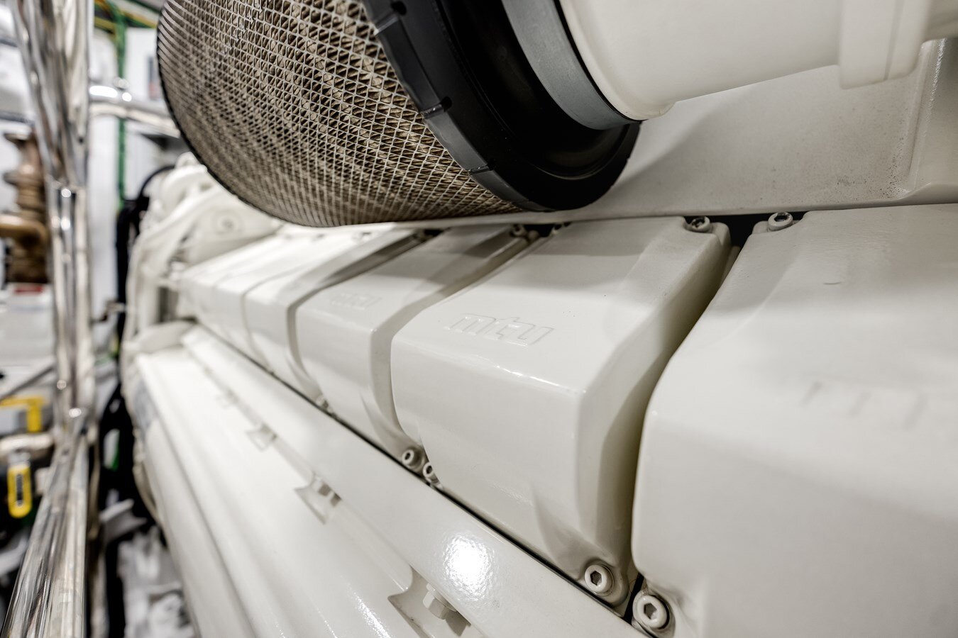 2019-azimut-yachts-114-10-977af2