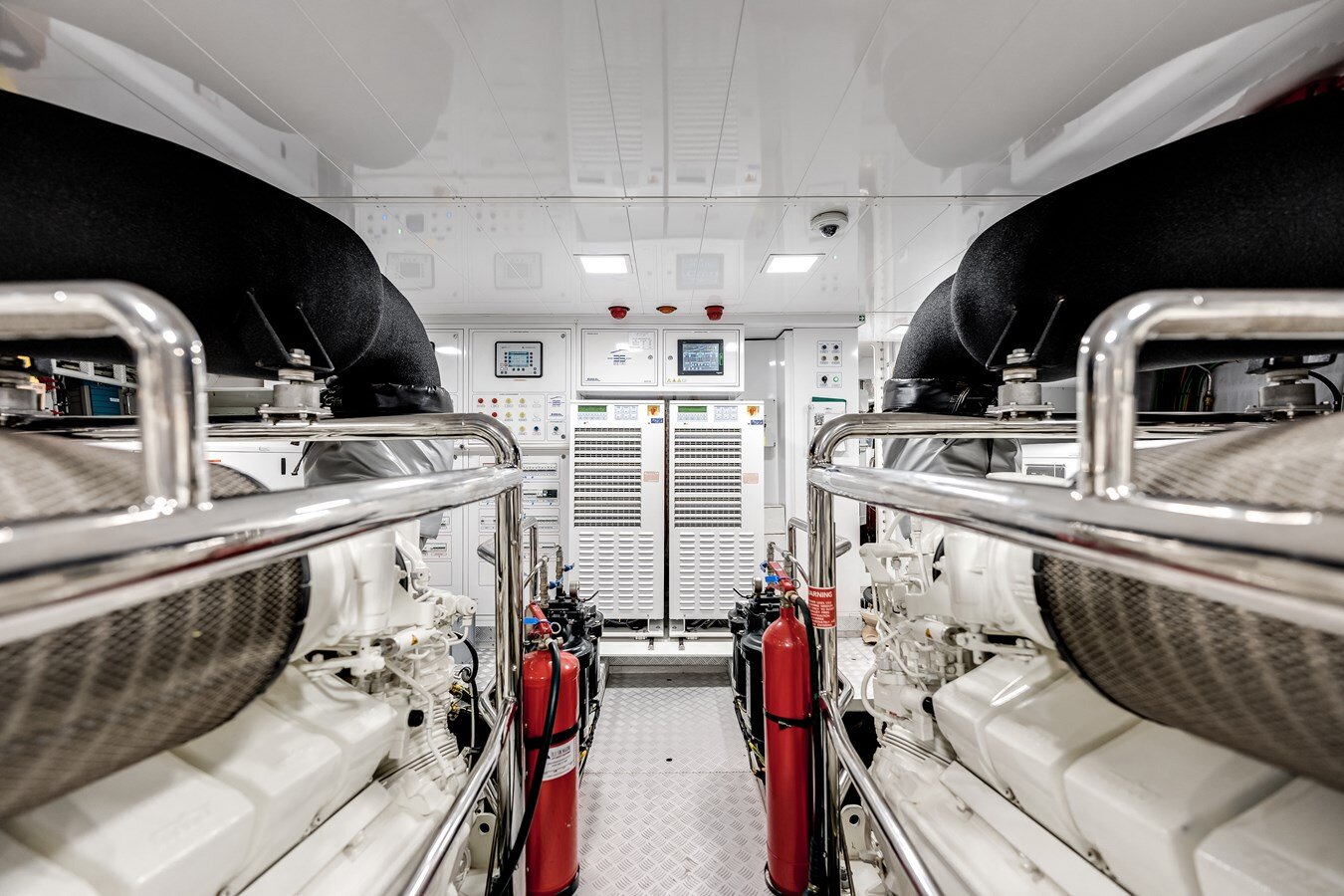 2019-azimut-yachts-114-10-977af2