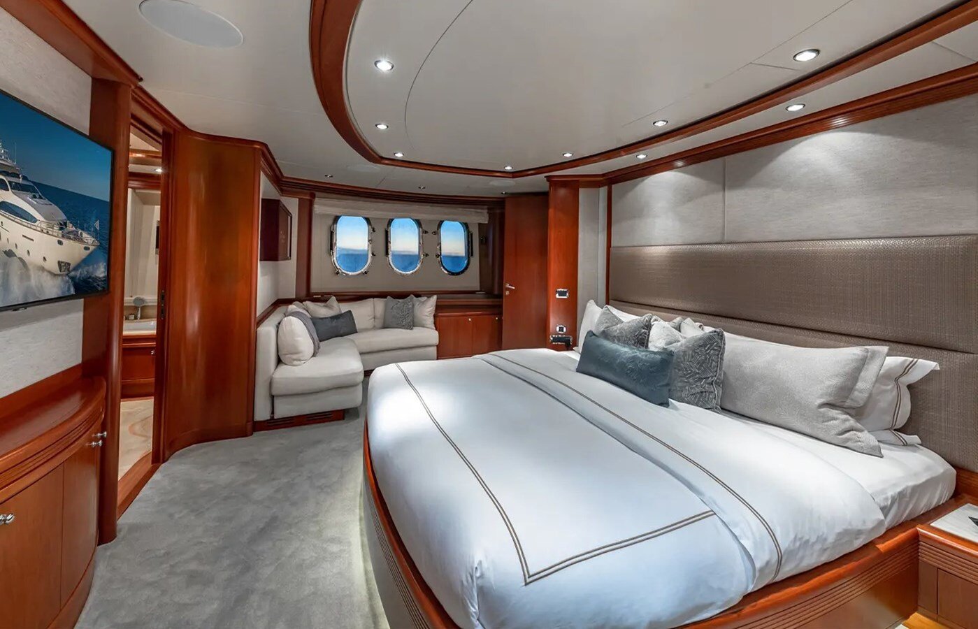 2019-azimut-yachts-116-3be18c