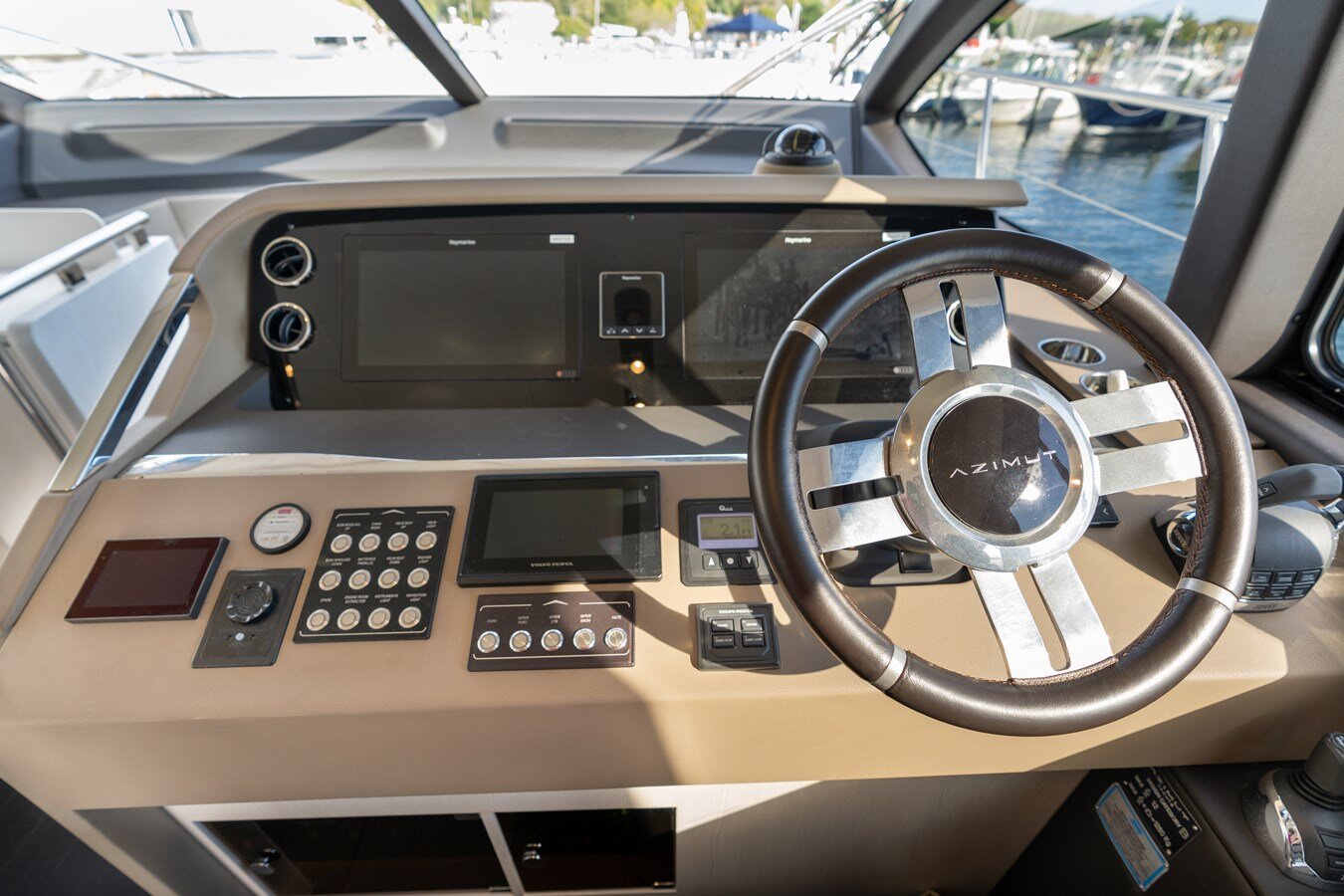 2019-azimut-yachts-50-fd69ad