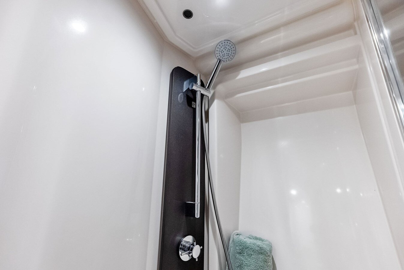 2019-azimut-yachts-51-4-716157