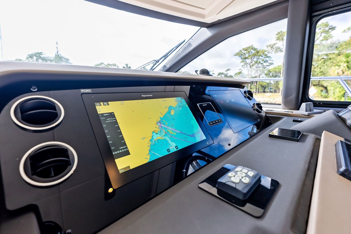 2019-azimut-yachts-51-4-716157