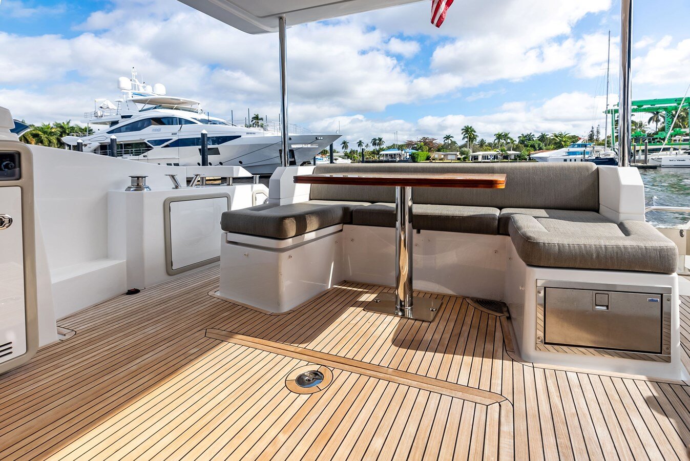 2019-azimut-yachts-51-4-716157