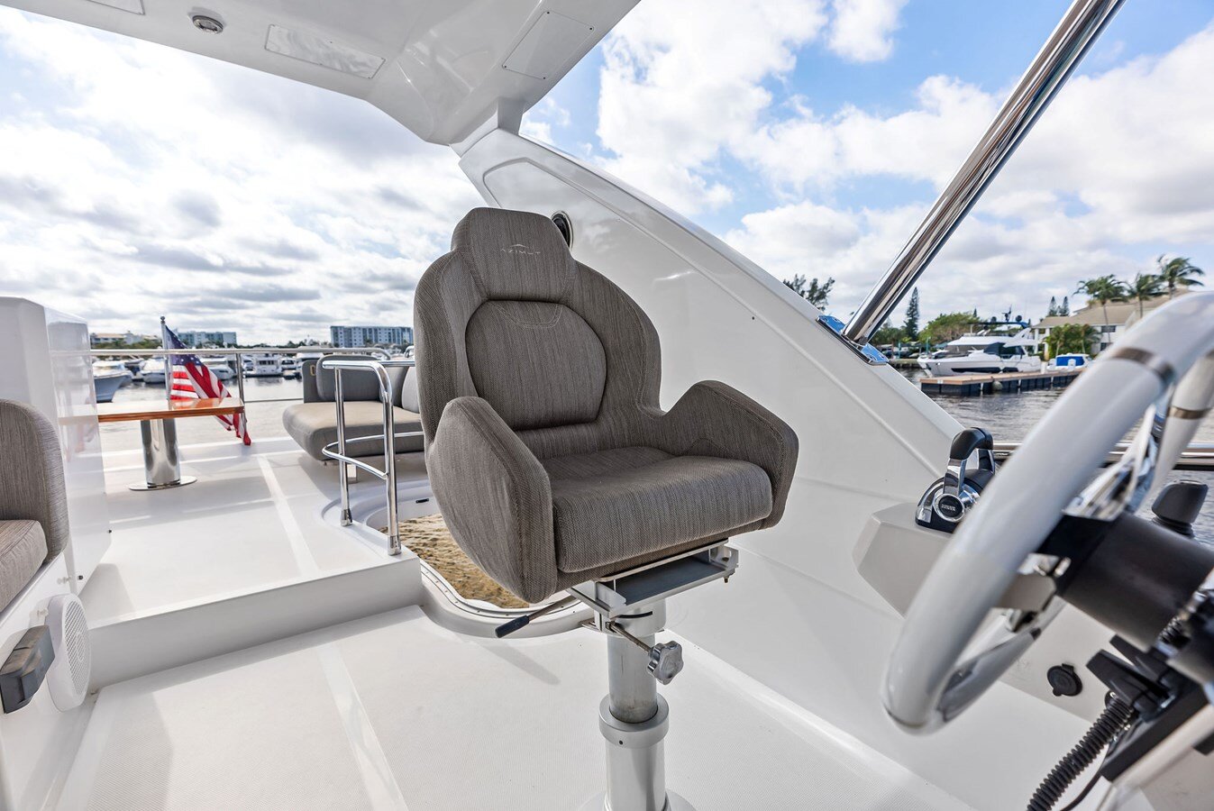 2019-azimut-yachts-51-4-716157