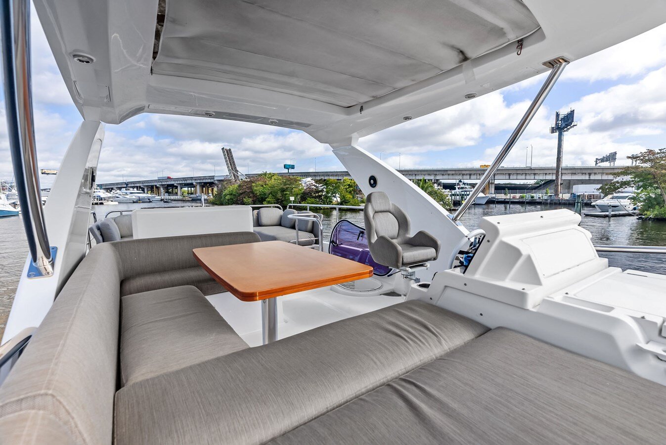 2019-azimut-yachts-51-4-716157