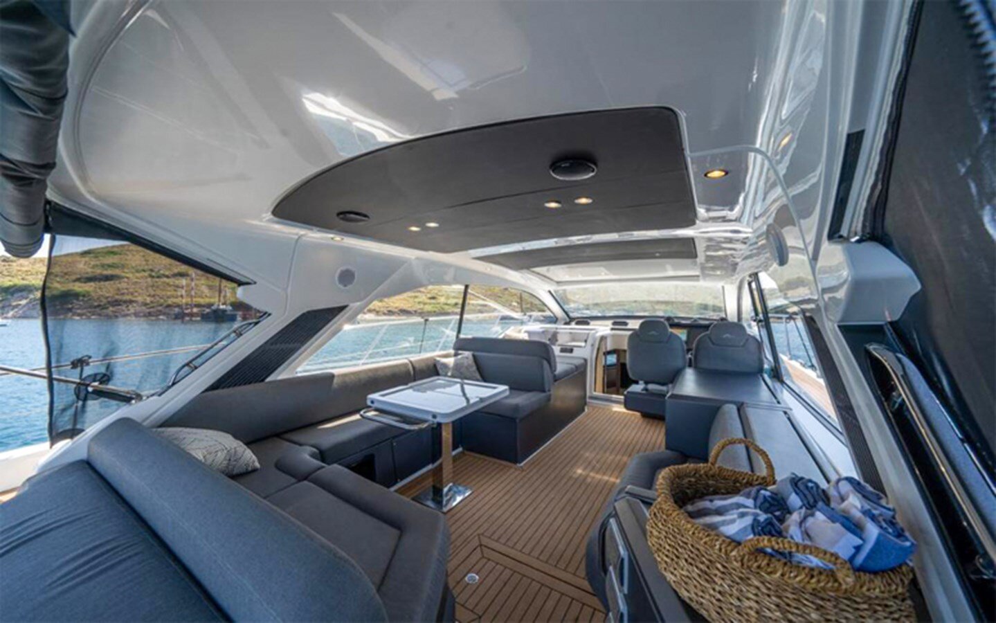 2019-azimut-yachts-53-1-b1d207