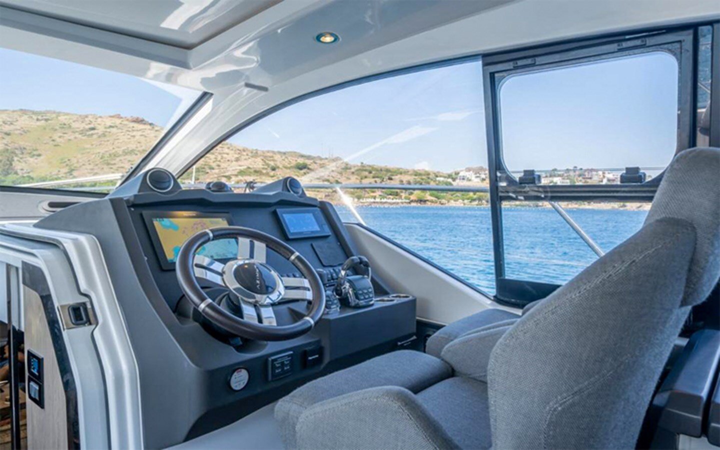 2019-azimut-yachts-53-1-b1d207