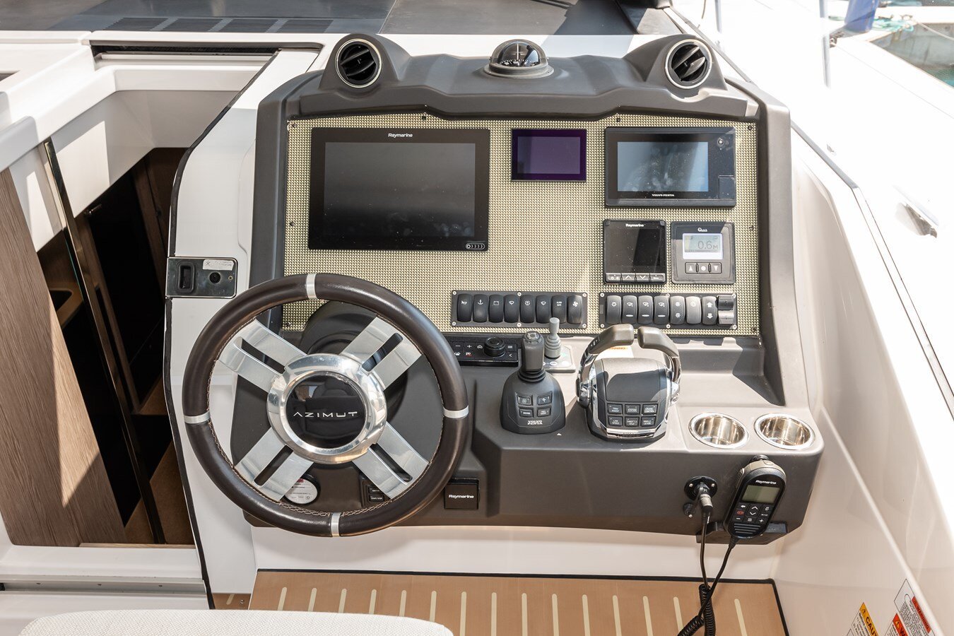 2019-azimut-yachts-53-1-3f2f80