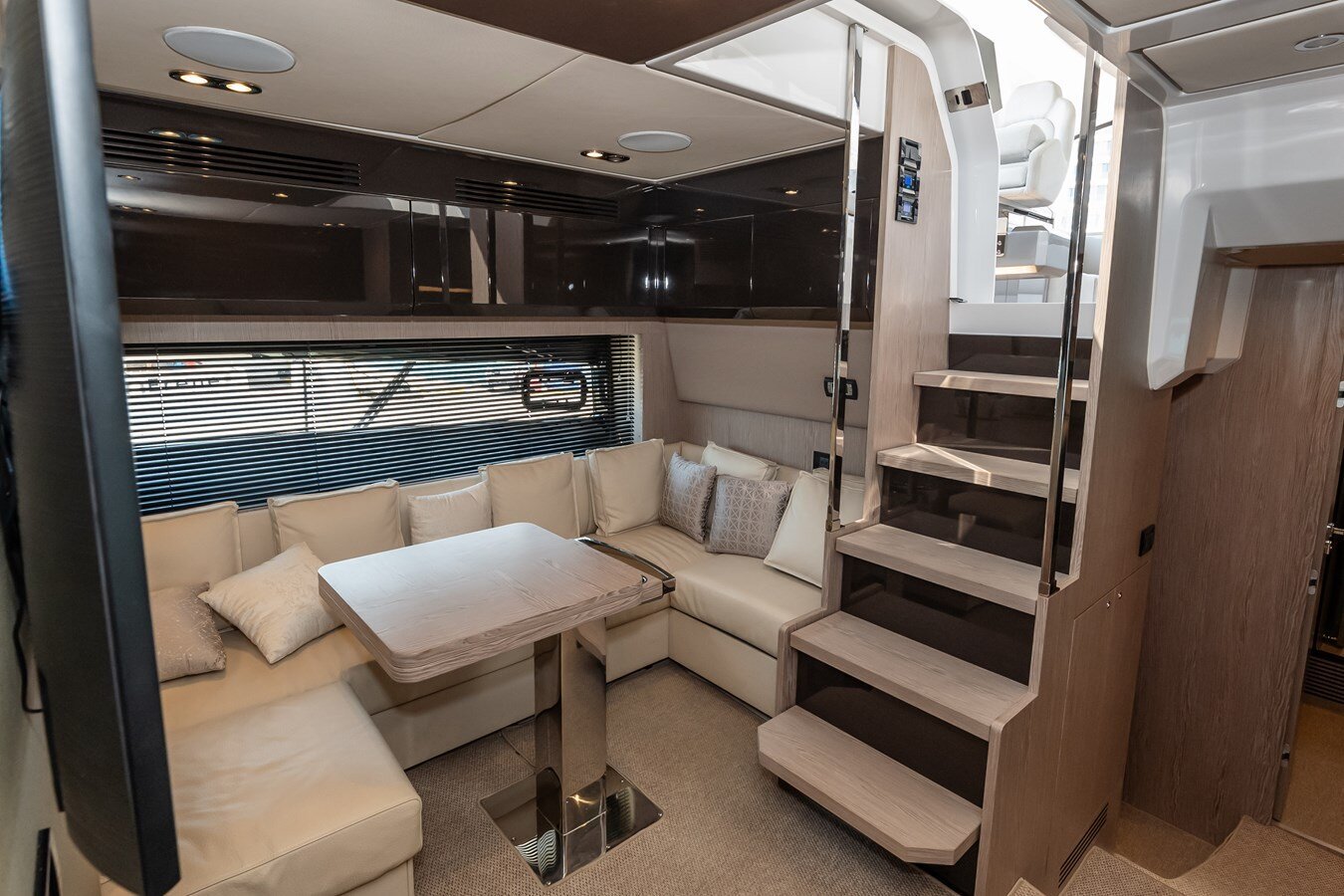 2019-azimut-yachts-53-1-3f2f80