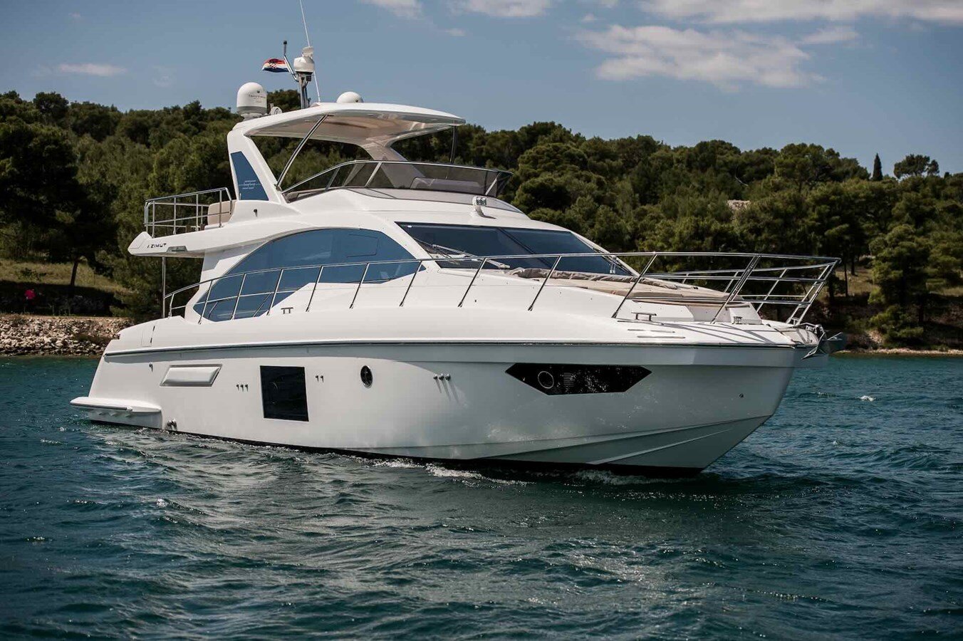 2019-azimut-yachts-55-6-c03620