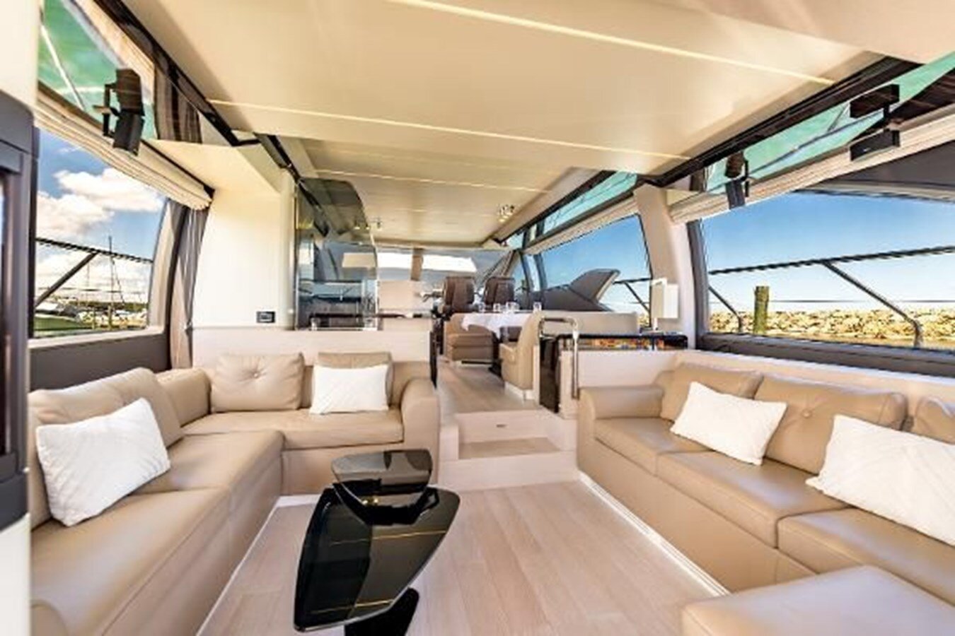 2019-azimut-yachts-68-3-8ad2bd