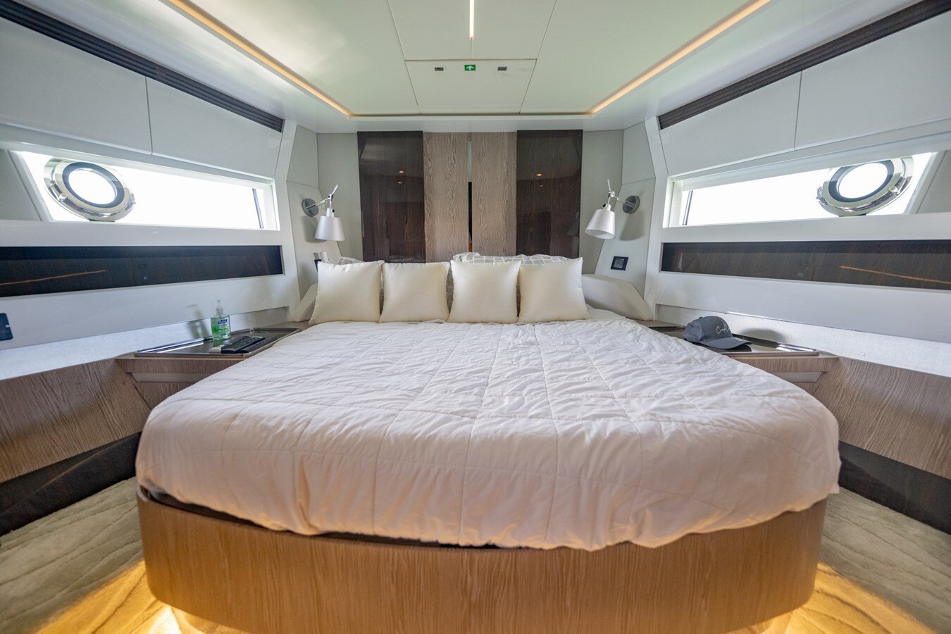 2019-azimut-yachts-70-1-a747c0