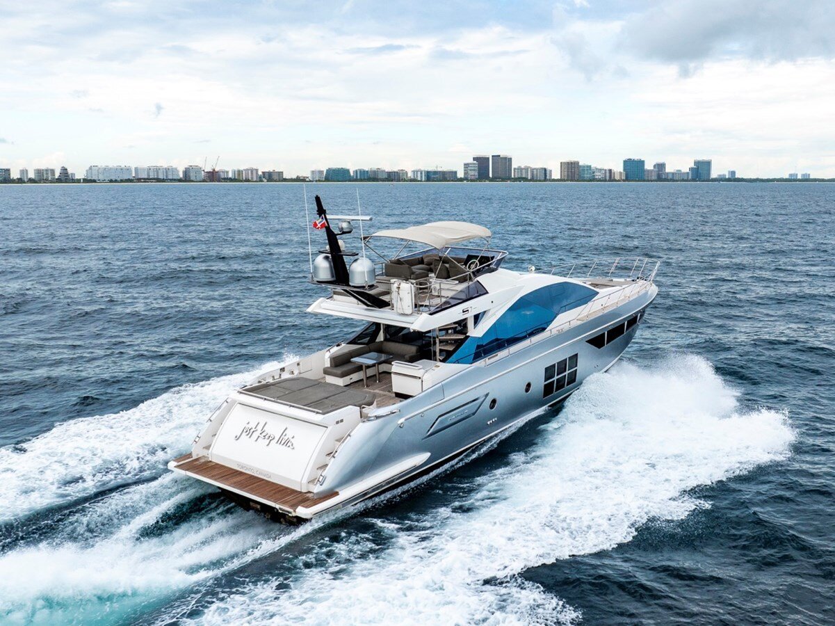 2019-azimut-yachts-71-2-12aff3