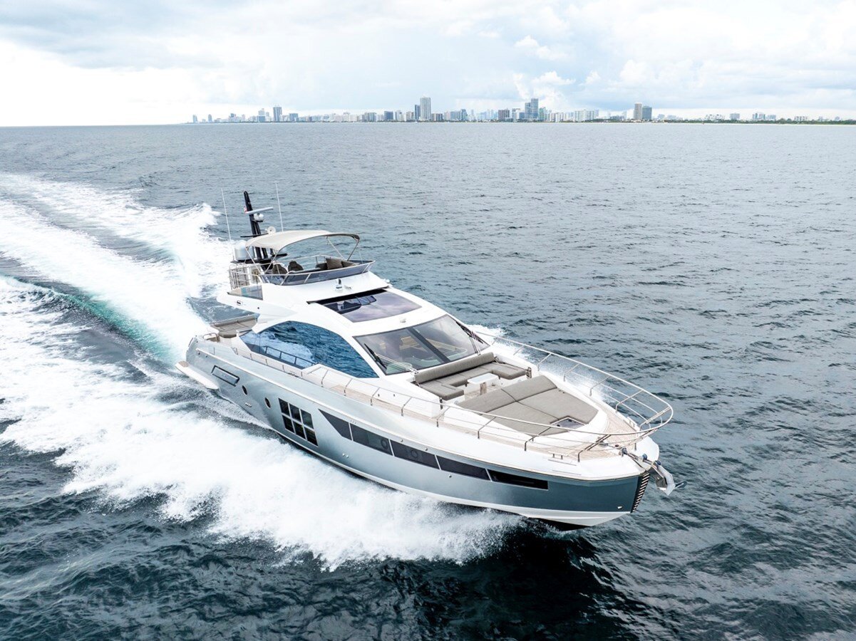 2019-azimut-yachts-71-2-12aff3