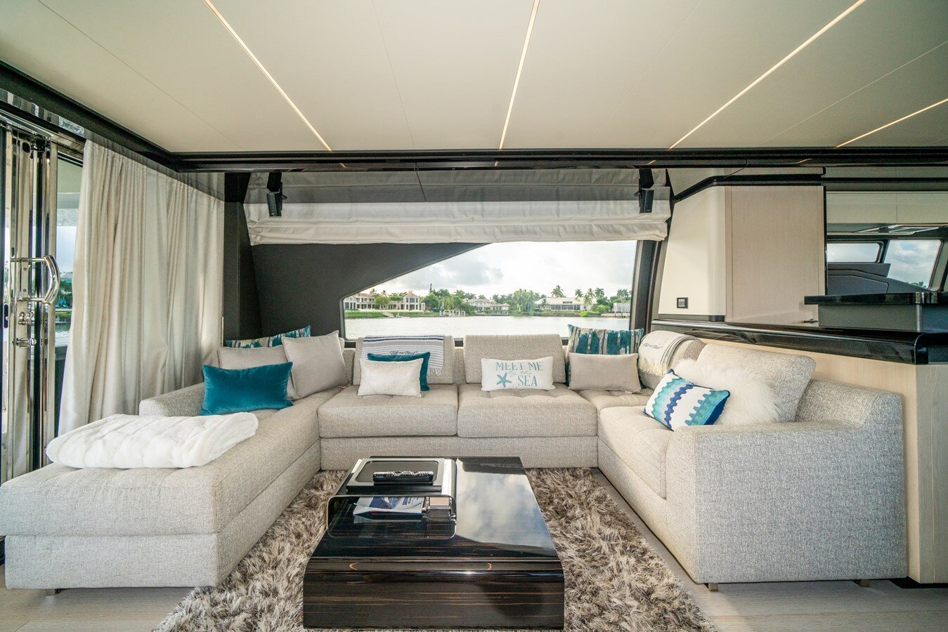 2019-azimut-yachts-72-9db8f3