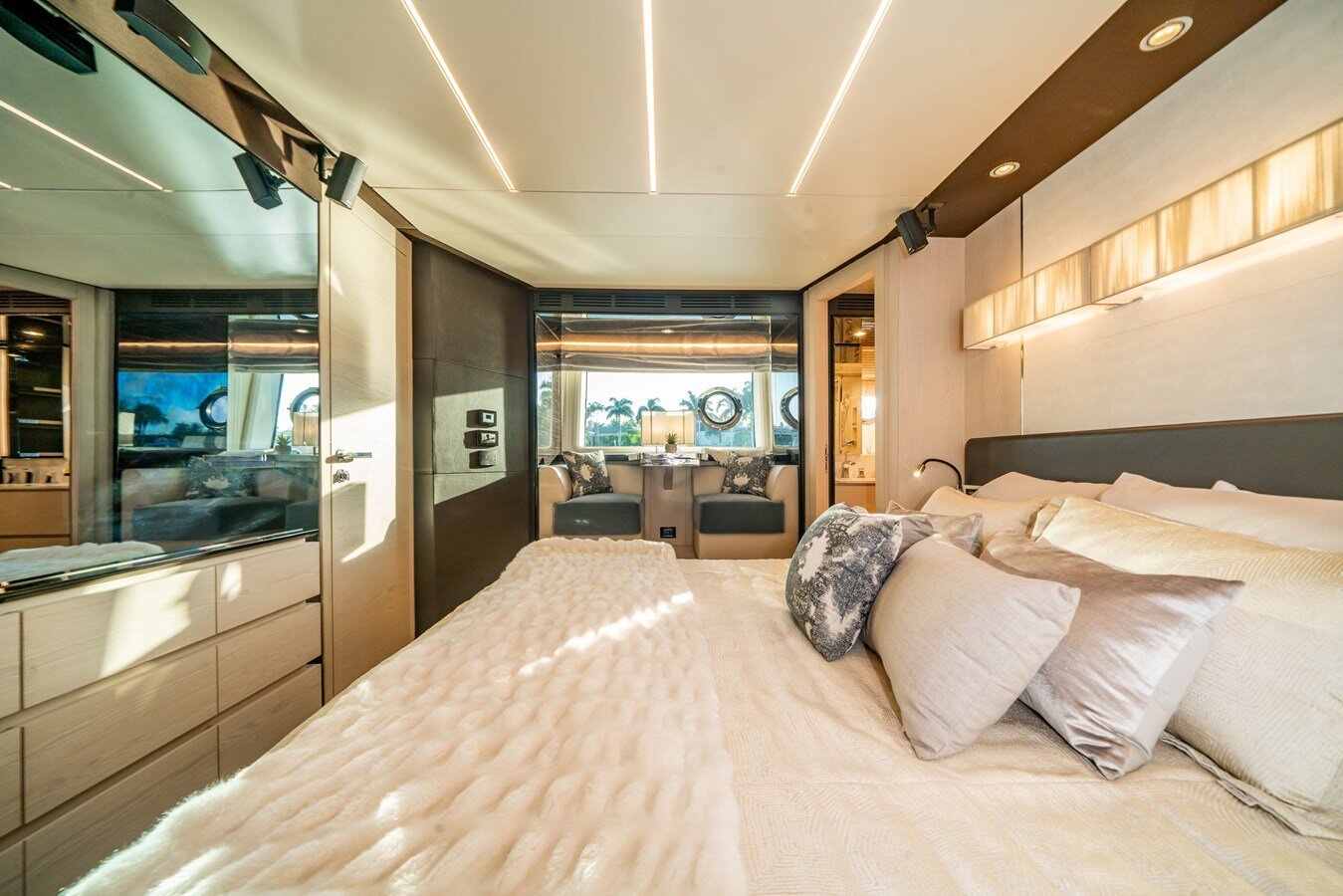 2019-azimut-yachts-72-9db8f3