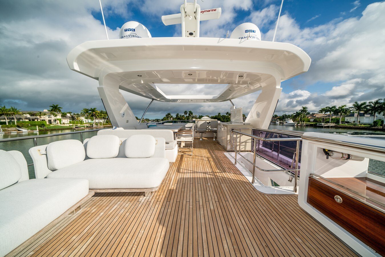 2019-azimut-yachts-72-9db8f3