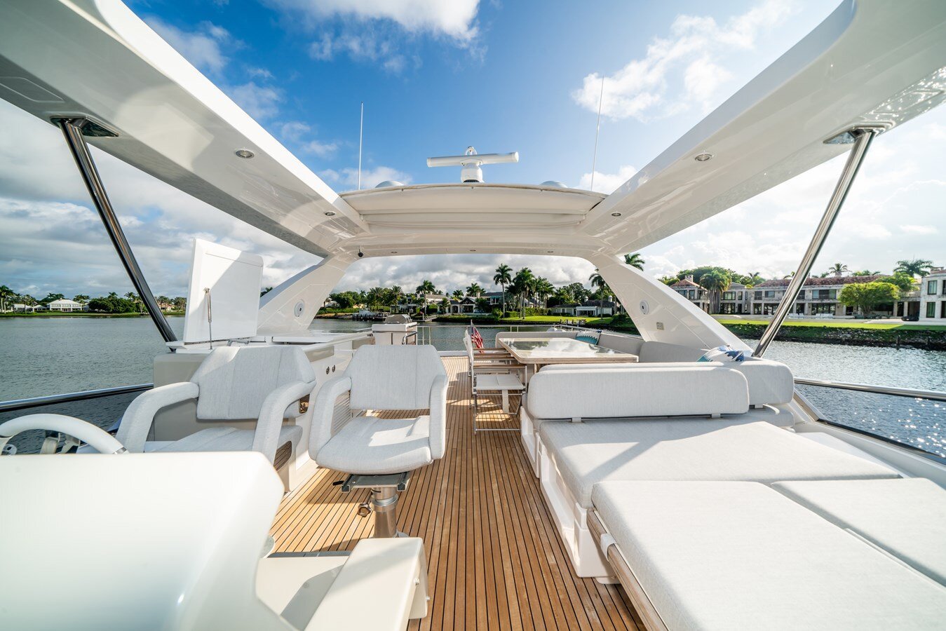 2019-azimut-yachts-72-9db8f3